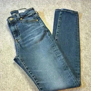 AG Jeans, The Mila. Size 25R.